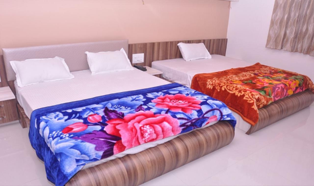 Hotel Amar Palace Ābu Road Exteriör bild